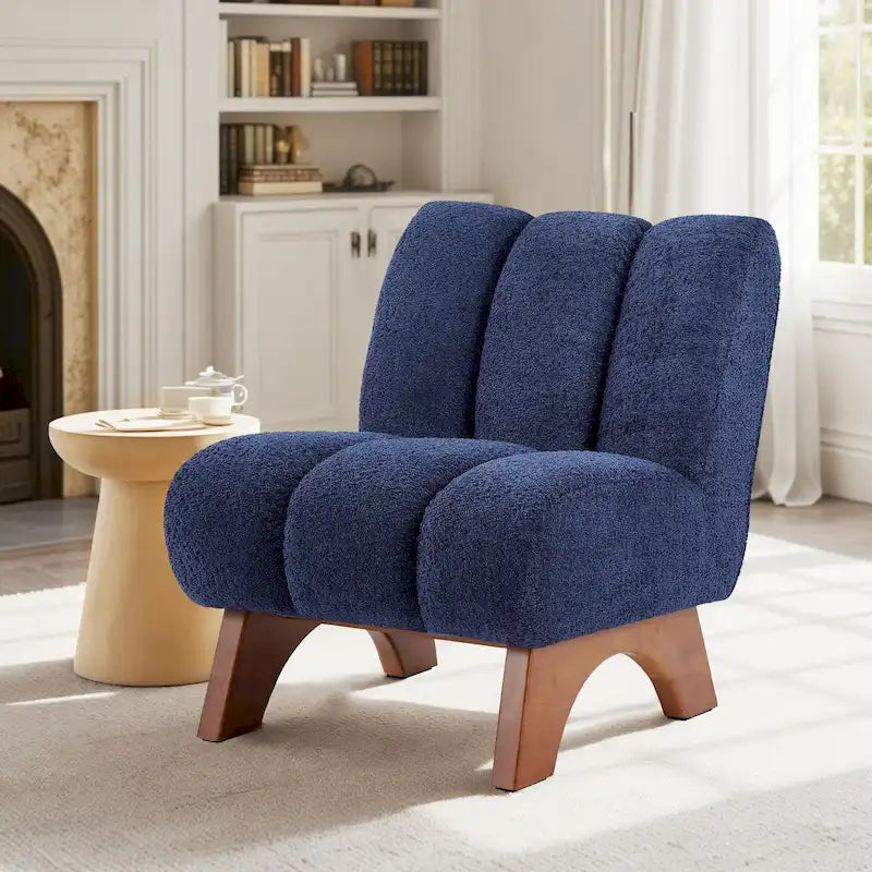 Sillón moderno de madera y tela