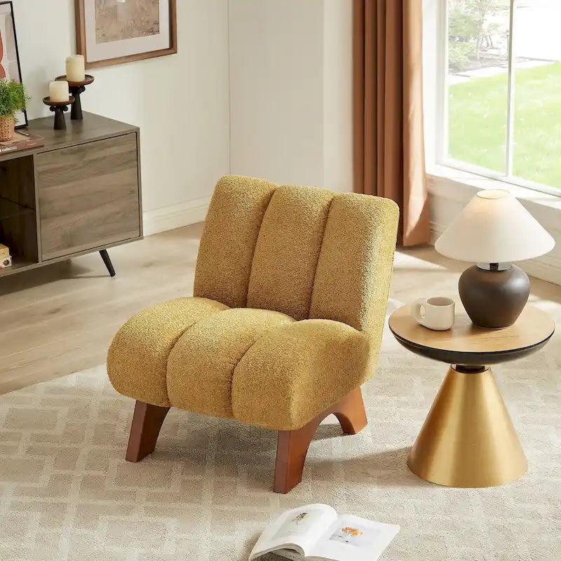 Sillón moderno de madera y tela