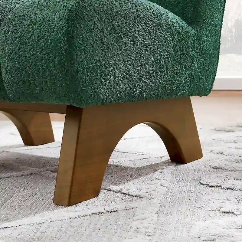 Sillón moderno de madera y tela