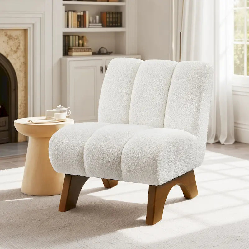 Sillón moderno de madera y tela