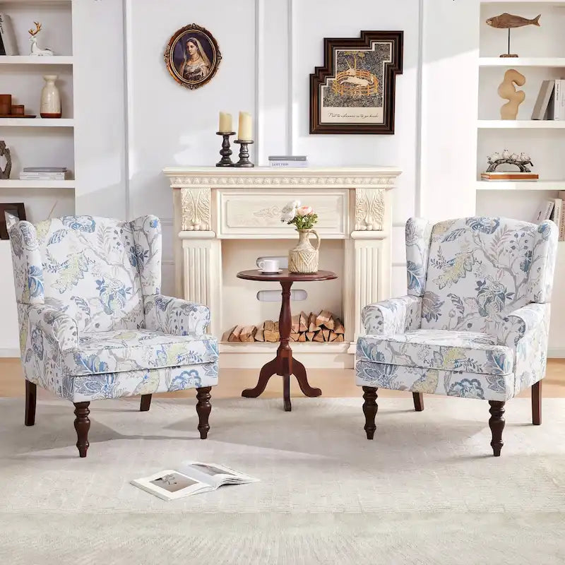 Sillón decorativo con patas torneadas y brazos redondos