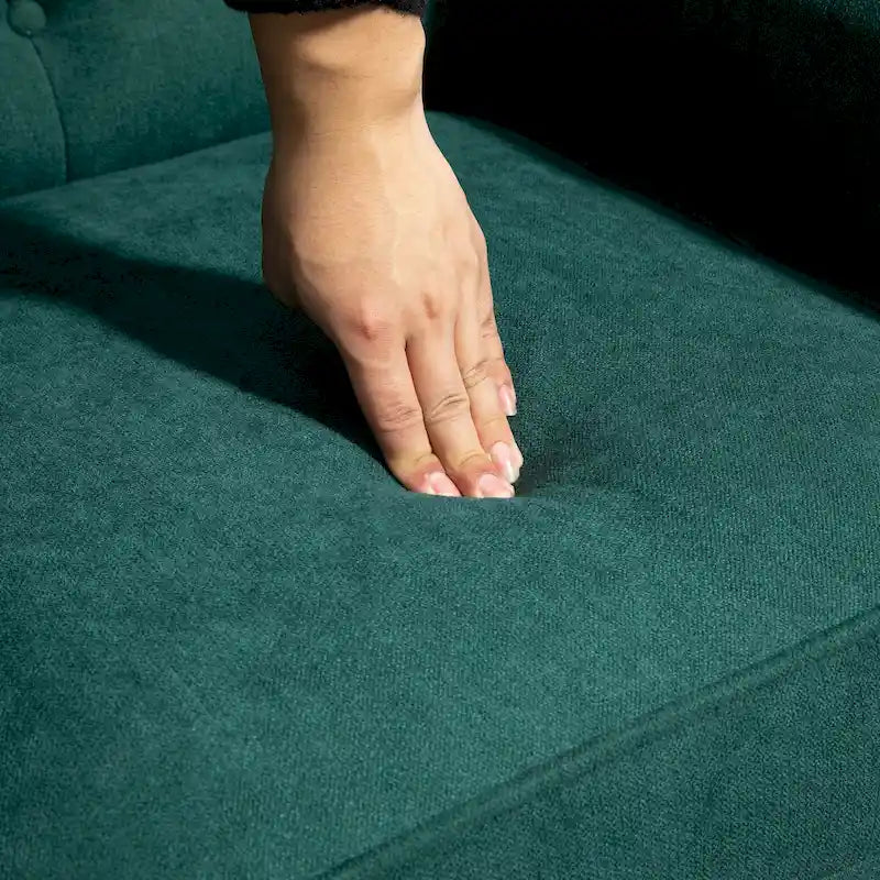 Sillón decorativo tapizado con patas de madera