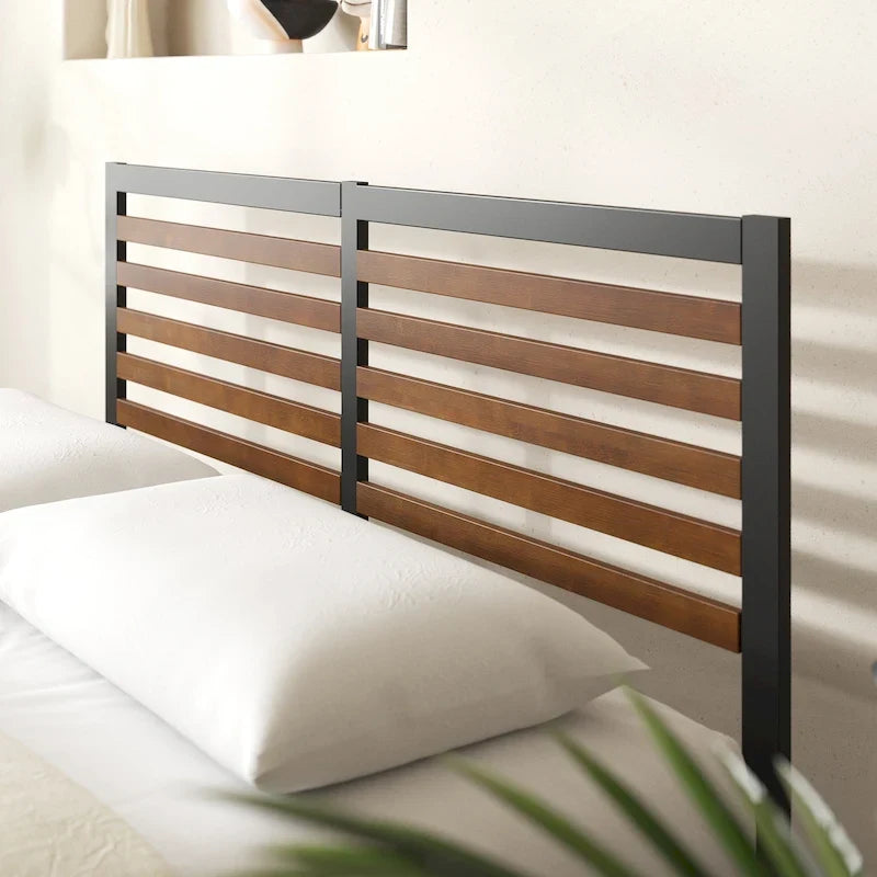 Estructura de cama con plataforma de bambú marrón y metal
