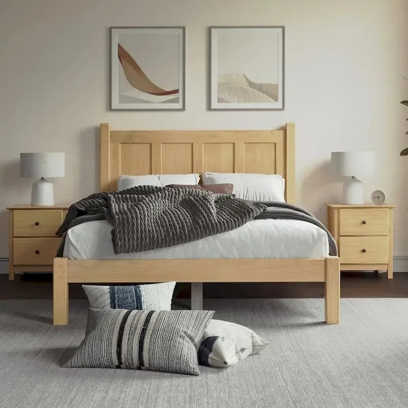 Cama tipo plataforma de paneles de madera maciza