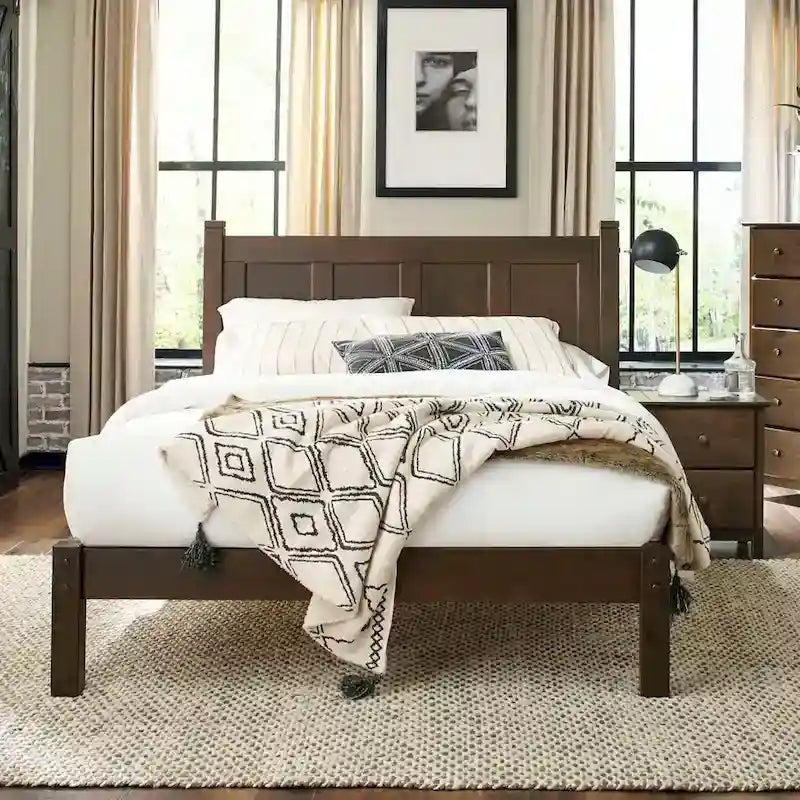 Cama tipo plataforma de paneles de madera maciza