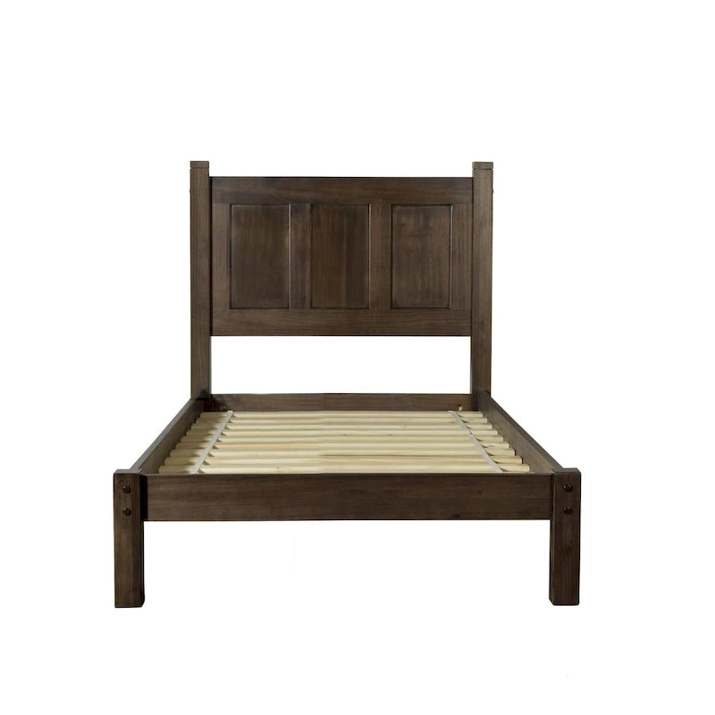 Cama tipo plataforma de paneles de madera maciza