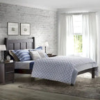 Cama tipo plataforma de paneles de madera maciza