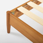 Estructura de cama de plataforma de madera de mediados de siglo